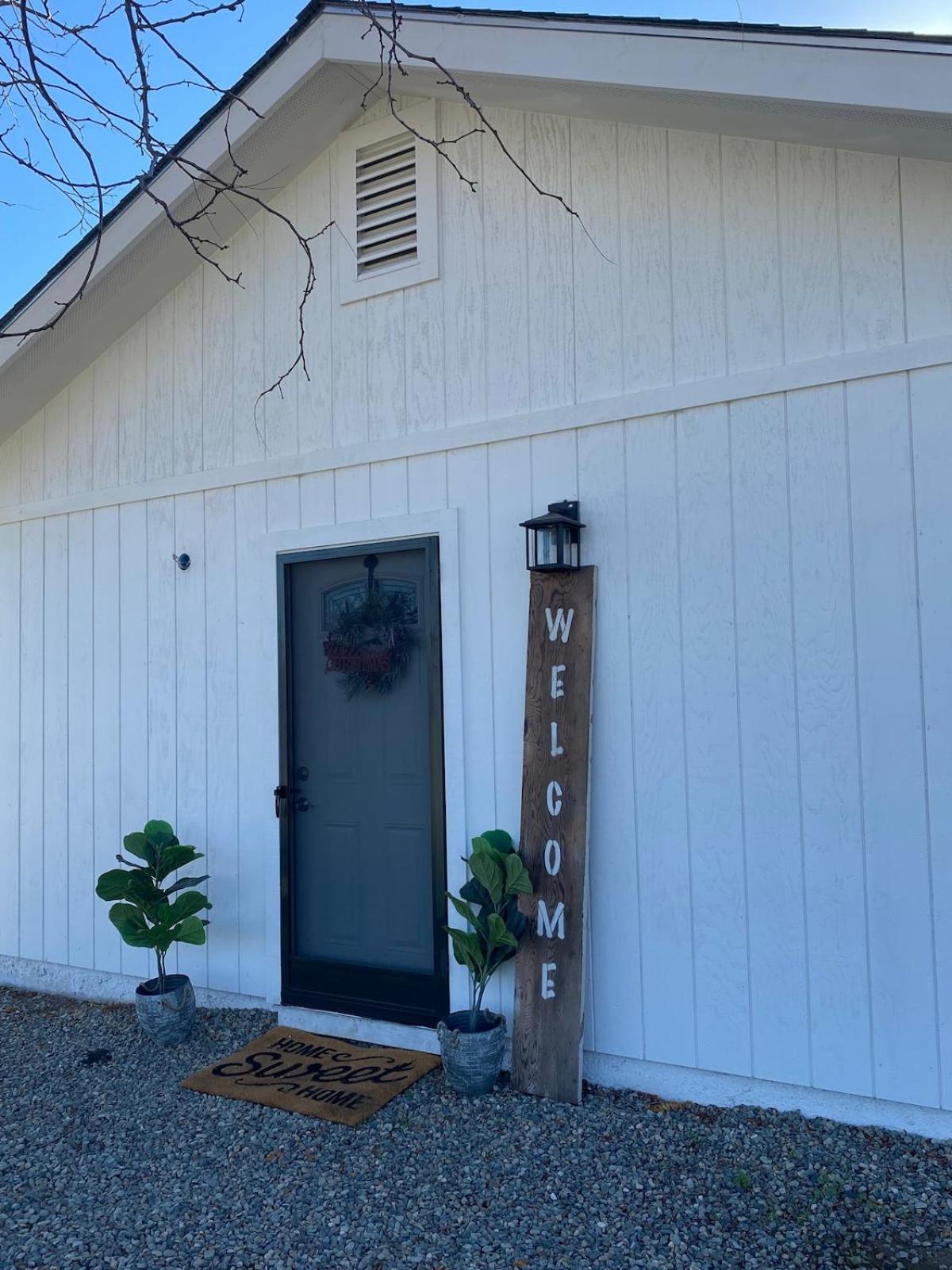 Country Charmer Single Story Cottage Pet Friendly Loomis エクステリア 写真